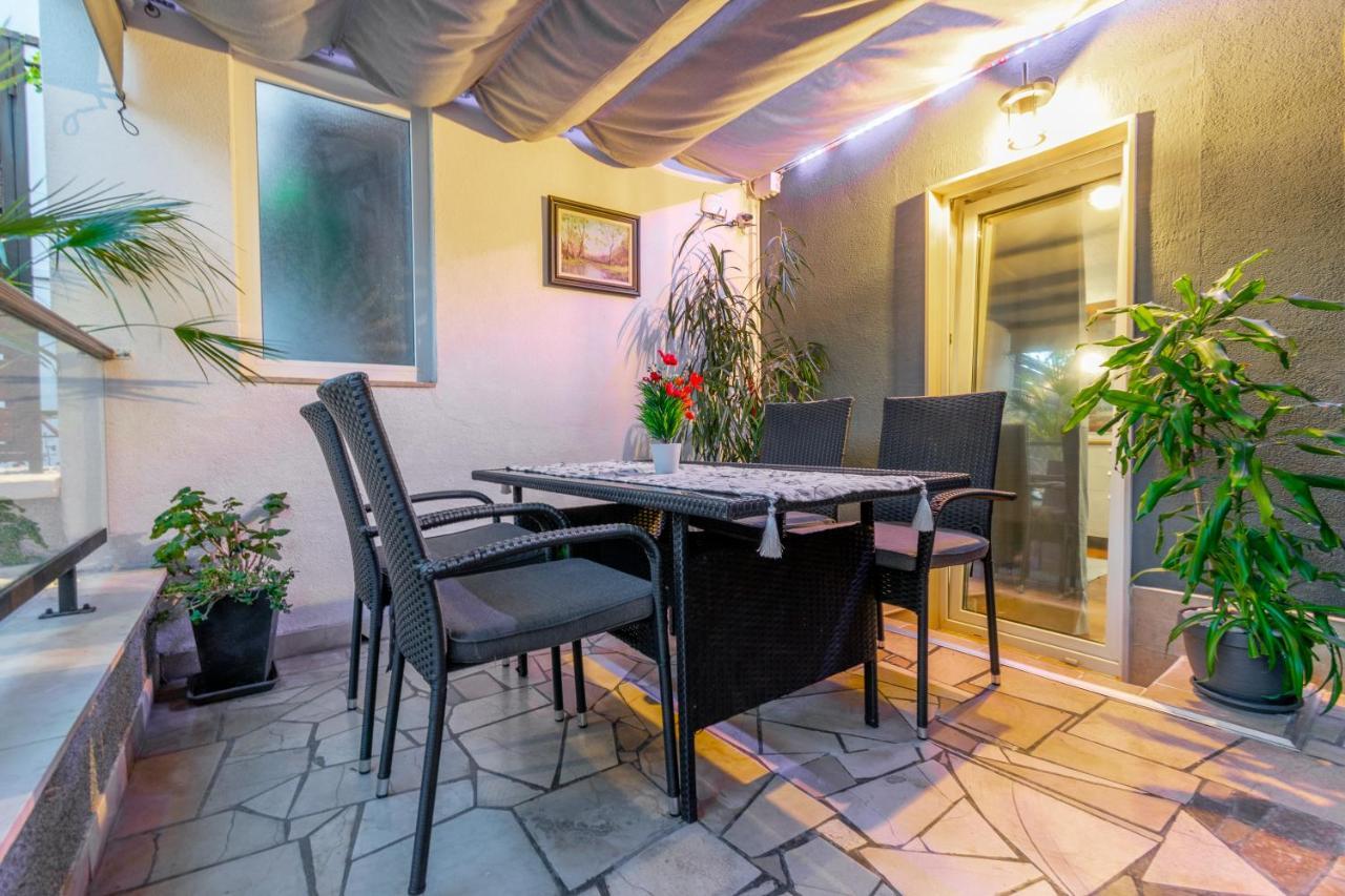 Apartments Villa Tomas Брела Экстерьер фото